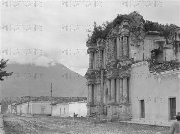 Travel views of Cuba and Guatemala, between 1899 and 1926. Creator: Arnold Genthe.