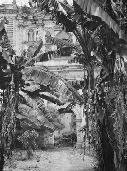 Travel views of Cuba and Guatemala, between 1899 and 1926. Creator: Arnold Genthe.