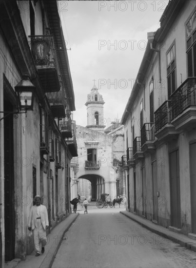 Travel views of Cuba and Guatemala, between 1899 and 1926. Creator: Arnold Genthe.