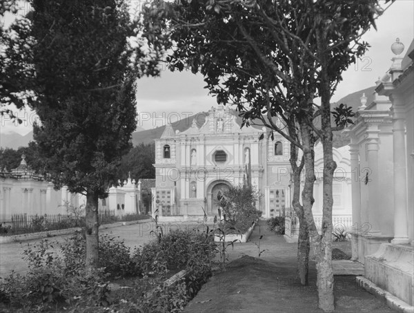 Travel views of Cuba and Guatemala, between 1899 and 1926. Creator: Arnold Genthe.