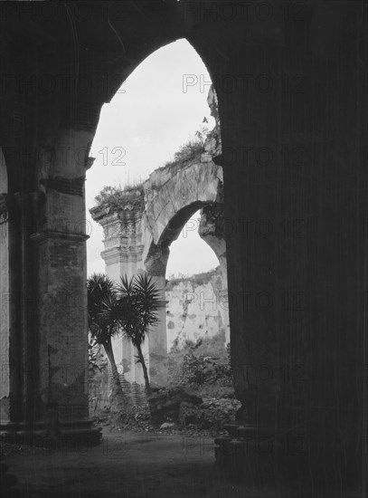 Travel views of Cuba and Guatemala, between 1899 and 1926. Creator: Arnold Genthe.