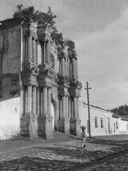 Travel views of Cuba and Guatemala, between 1899 and 1926. Creator: Arnold Genthe.