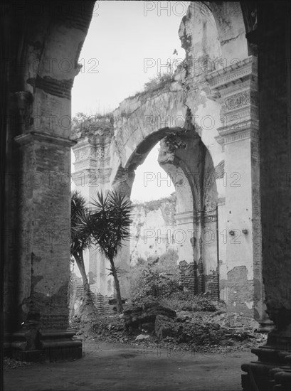 Travel views of Cuba and Guatemala, between 1899 and 1926. Creator: Arnold Genthe.