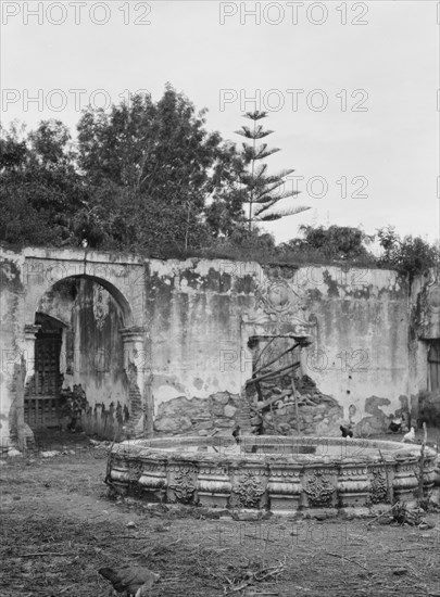 Travel views of Cuba and Guatemala, between 1899 and 1926. Creator: Arnold Genthe.