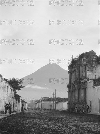 Travel views of Cuba and Guatemala, between 1899 and 1926. Creator: Arnold Genthe.