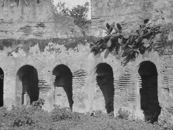 Travel views of Cuba and Guatemala, between 1899 and 1926. Creator: Arnold Genthe.