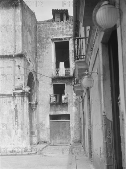 Travel views of Cuba and Guatemala, between 1899 and 1926. Creator: Arnold Genthe.