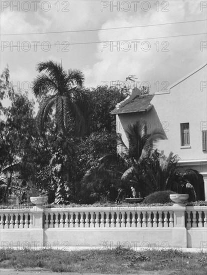 Travel views of Cuba and Guatemala, between 1899 and 1926. Creator: Arnold Genthe.