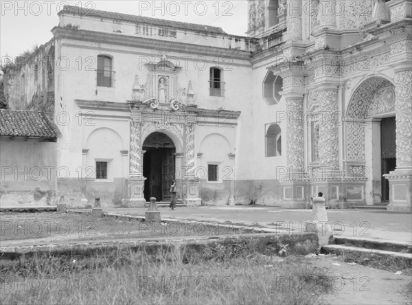 Travel views of Cuba and Guatemala, between 1899 and 1926. Creator: Arnold Genthe.