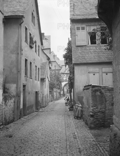 Travel views of Europe, between 1904 and 1938. Creator: Arnold Genthe.