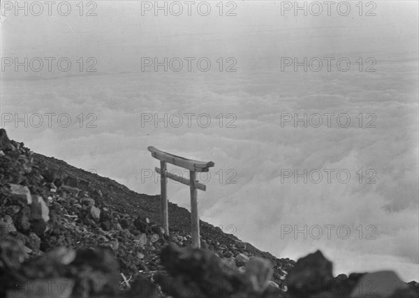 Travel views of Japan and Korea, 1908. Creator: Arnold Genthe.