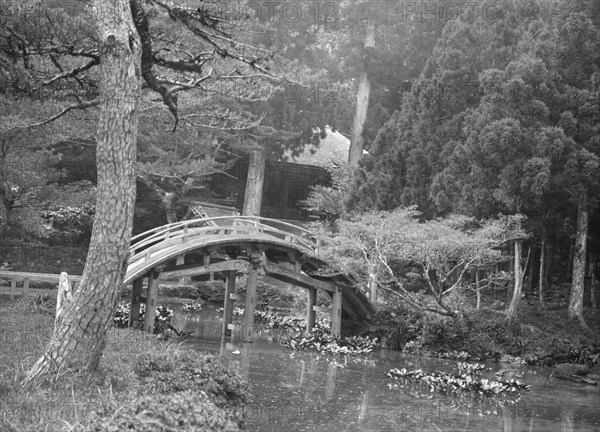 Travel views of Japan and Korea, 1908. Creator: Arnold Genthe.