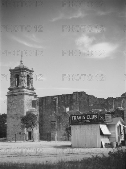 Travel views of the American Southwest, between 1899 and 1928. Creator: Arnold Genthe.