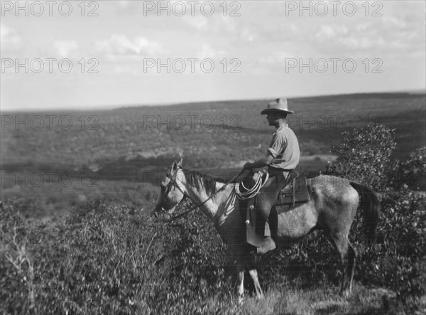 Travel views of the American Southwest, between 1899 and 1928. Creator: Arnold Genthe.