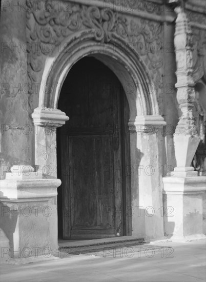 Travel views of the American Southwest, between 1899 and 1928. Creator: Arnold Genthe.