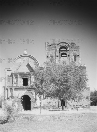 Travel views of the American Southwest, between 1899 and 1928. Creator: Arnold Genthe.