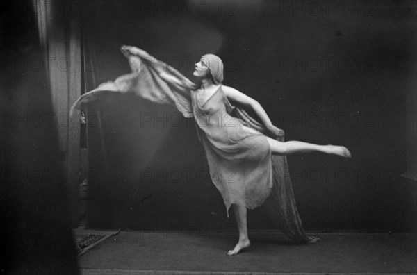 Unidentified dancer, possibly an Elizabeth Duncan dancer, between 1911 and 1942. Creator: Arnold Genthe.