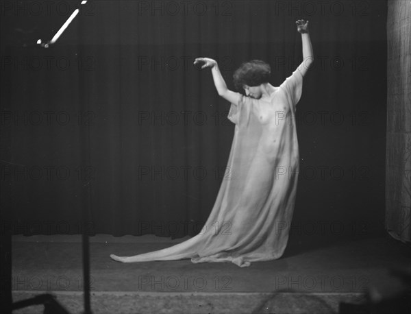 Unidentified dancer, possibly an Elizabeth Duncan dancer, between 1911 and 1942. Creator: Arnold Genthe.