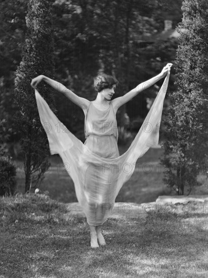 Unidentified dancer, possibly an Elizabeth Duncan dancer, between 1911 and 1942. Creator: Arnold Genthe.