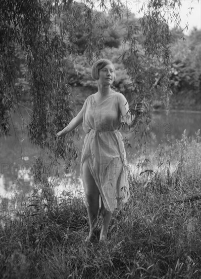 Unidentified dancer, possibly an Elizabeth Duncan dancer, between 1911 and 1942. Creator: Arnold Genthe.