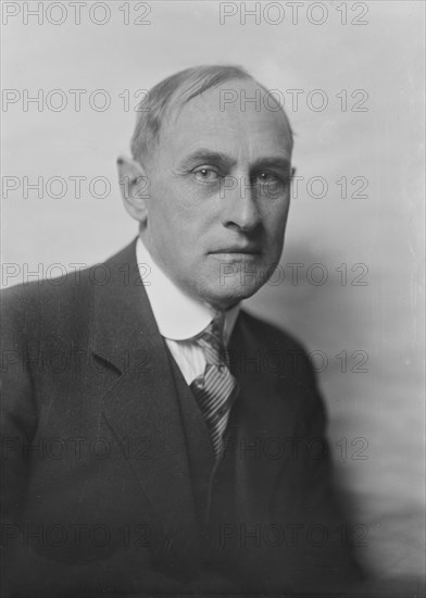 Unidentified man, portrait photograph, between 1911 and 1942. Creator: Arnold Genthe.