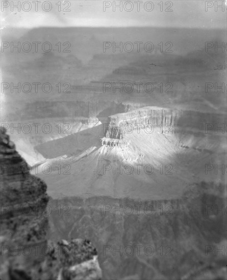 Grand Canyon, Arizona, between 1899 and 1928. Creator: Arnold Genthe.