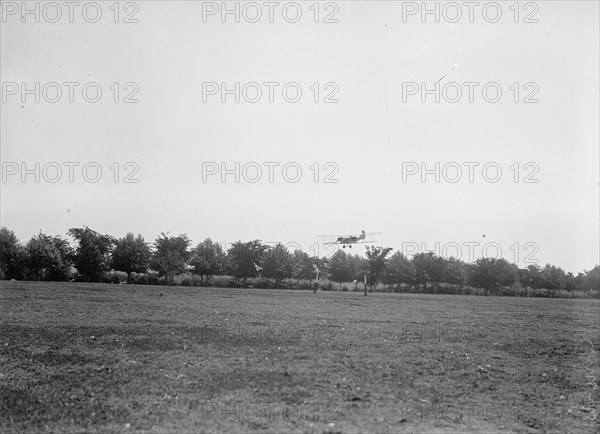 Curtiss Airplane - Tests And Demonstrations; Twin Engine Biplane, Potomac Park, 1916. Creator: Harris & Ewing.