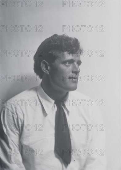 London, Jack, portrait photograph, between 1906 and 1916. Creator: Arnold Genthe.