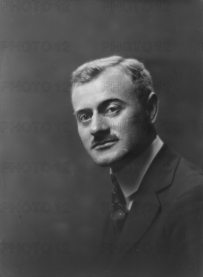 Marquarht, D., Dr., portrait photograph, 1917 Aug. 29. Creator: Arnold Genthe.