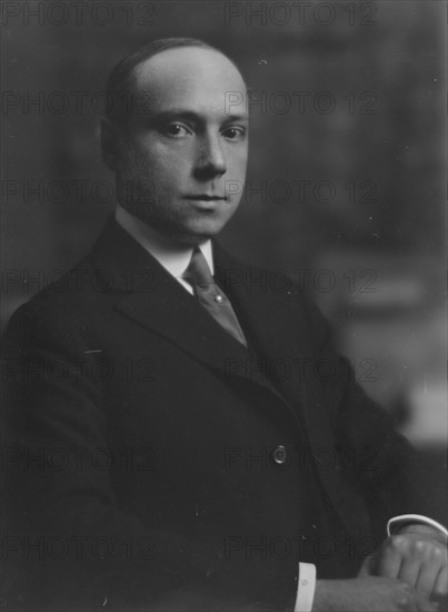 Oppenheimer, F.G., Dr., portrait photograph, 1916. Creator: Arnold Genthe.