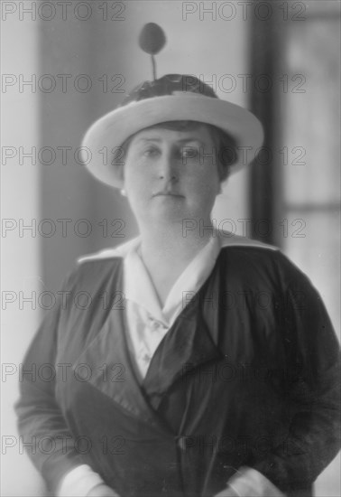 Smith, Garrit, Mrs., portrait photograph, 1915 July 6. Creator: Arnold Genthe.