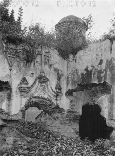 Travel views of Cuba and Guatemala, between 1899 and 1926. Creator: Arnold Genthe.
