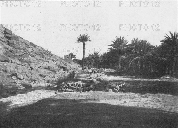 ''L'Oued Zousfana pres de Taghit; Afrique du nord', 1914. Creator: Unknown.