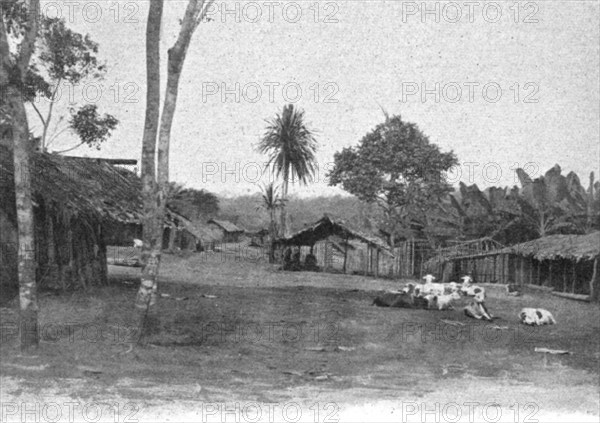 ''Un village pahouin; L'Ouest Africain', 1914. Creator: Unknown.