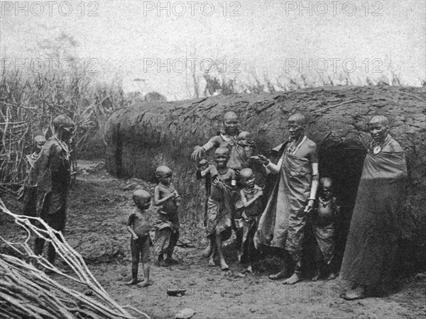 ''Un camp chez les Massai; Le Nord-Est Africain', 1914. Creator: Unknown.