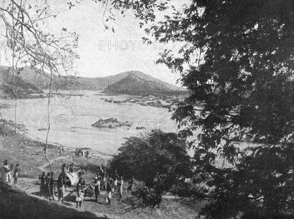 ''Les rapides du Zambeze a Kebrabassa; Afrique Australe', 1914. Creator: Unknown.