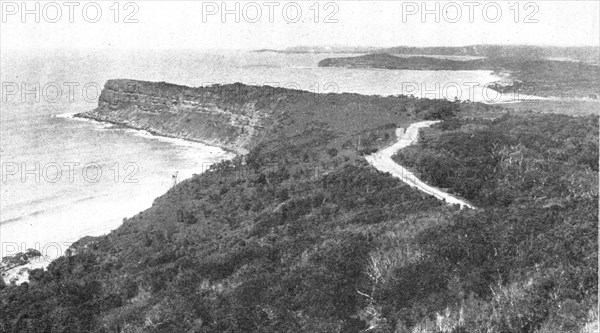 ''Un aspect de la cote australienne dans la Nouvelle-Galles du sud; Les Terres Du Pacifique', 1914. Creator: Unknown.