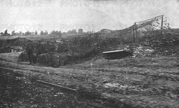 'La Bataille de la Somme; artillerie Britannique', 1916. Creator: Unknown.