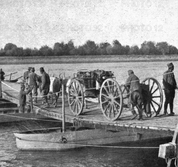 ''Victoires sur le Front Oriental; L'artillerie serbe passe la Save', 1914. Creator: Unknown.
