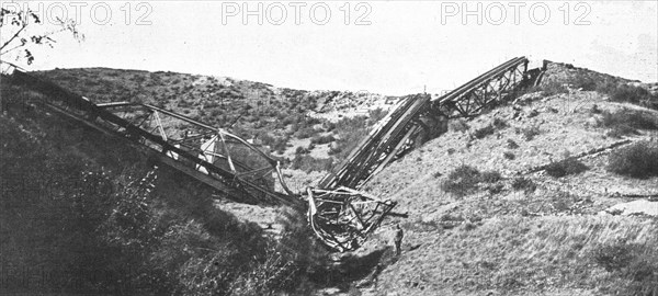 'La Campagne Macedonienne; le viaduc d'Ekchisou, detruit par les Bulgares dans leurr retraite', 1916 Creator: Unknown.