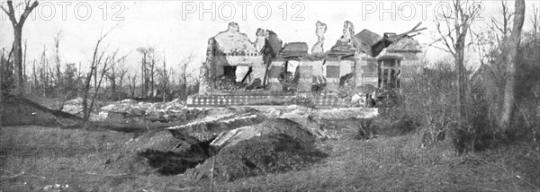 'La reprise de Vermelles; Le chateau de Vermelles enleve par nos troupes', 1914. Creator: Unknown.