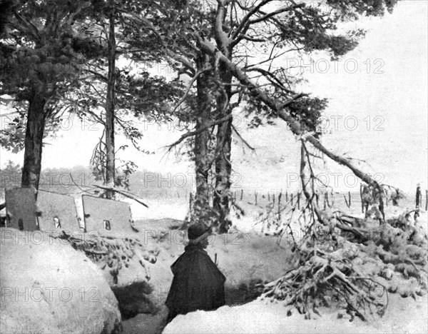 ''En Foret D'Argonne; A deux cents metres des tranchees allemandes', 1915. Creator: Unknown.