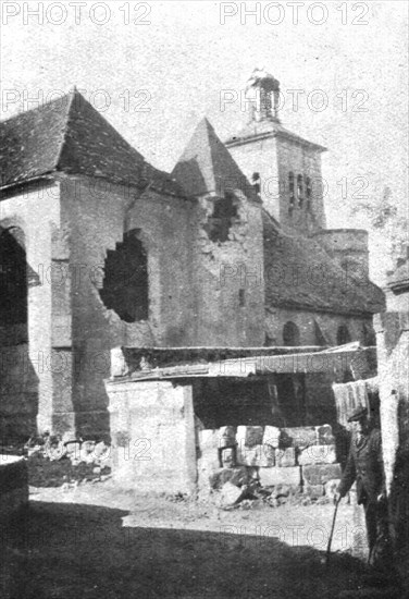 ''Les Combats Devant Soissons; L'eglise de Crouy', 1915. Creator: Unknown.