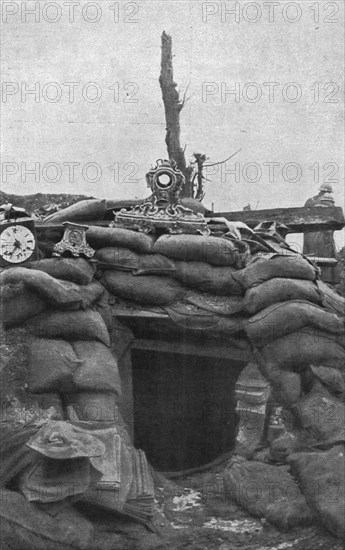 'La bataille de la Somme; Pendules trouvees par nos soldats dans une cagna allemande de la..., 1916. Creator: Unknown.