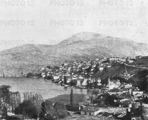 'Sur le front des balkans. -- Deux villes d'ou les troupes allies ont chasse les Bulgares..., 1916. Creator: Dr Bussiere.