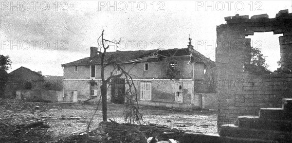 ''Nos regions Devastees; Une cour de ferme dans la vallee de l'Ornain', 1914. Creator: Unknown.