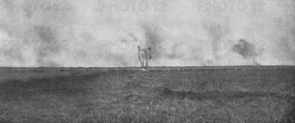 'Les Journees glorieuses de la Somme; La progression du 12 septembre, a l'est de Clery..., 1916. Creator: Unknown.