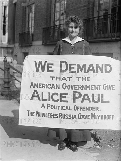 Woman Suffrage - Pickets, 1917. Creator: Harris & Ewing.