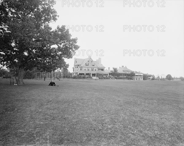 Owensia (i.e. Onwentsia) Golf Club, Lake Forest, Ill., c1901. Creator: William H. Jackson.