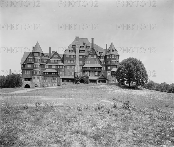 Kenilworth Inn, Asheville, N.C., c1902. Creator: William H. Jackson.